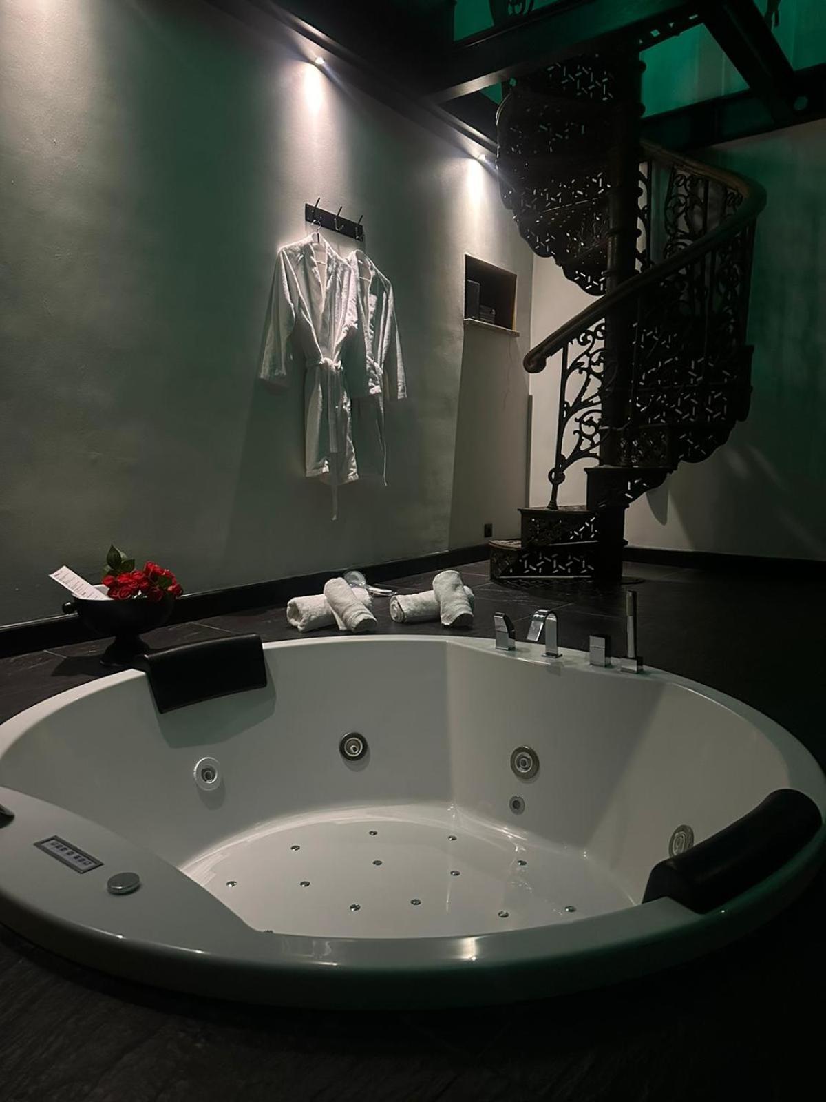 Suite Wellness Sprimont Esterno foto